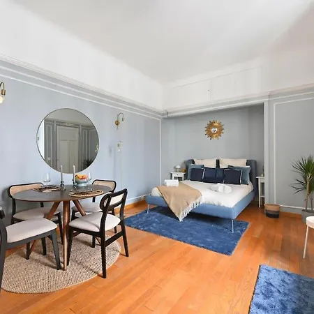 Location 4p - Champs-elysees Paris