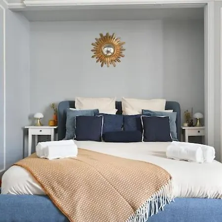 Apartment Location 4p - Champs-elysees